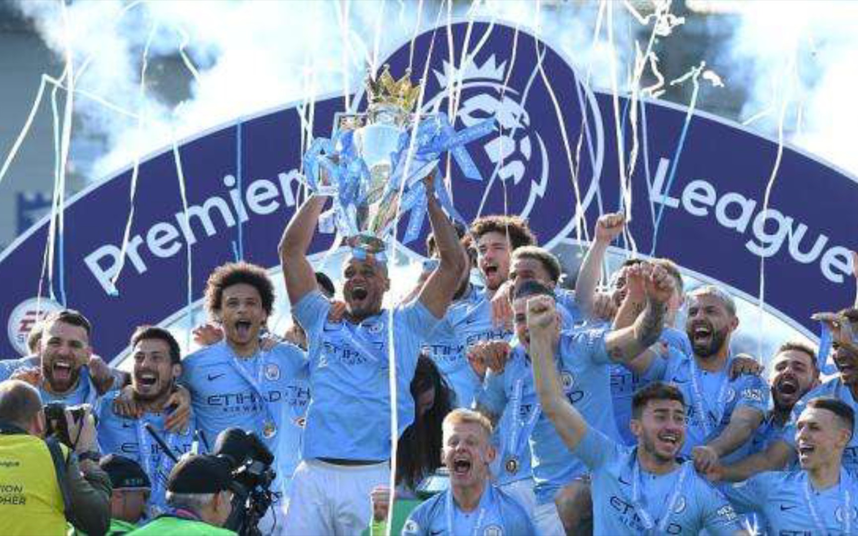 年轻球员常 年轻球员常